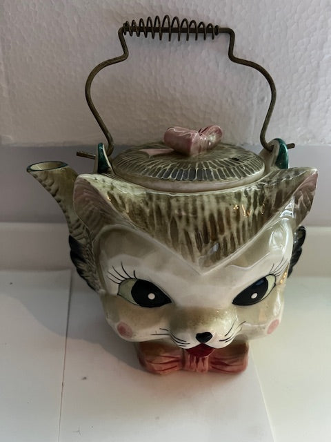 Vintage Miss Kitty Cat Teapot by Pacific Japan with Pink Bows & Metal Handle