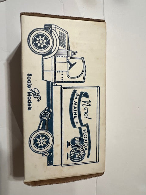 Ertl 1935 Mack Freight Truck AMOCO 'From Maine to Florida' Die-Cast Coin Bank with Key