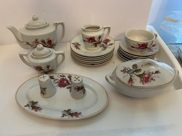 Vintage 1950s Moss Rose Child's Tea Set - 30 Pieces, Made in Japan