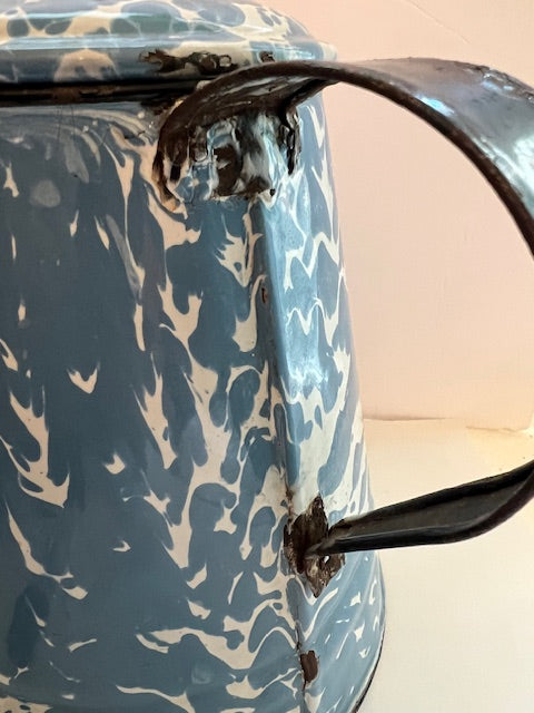 Antique Blue & White Swirl Graniteware Splatterware 2-Gallon Coffee Pot with Lid