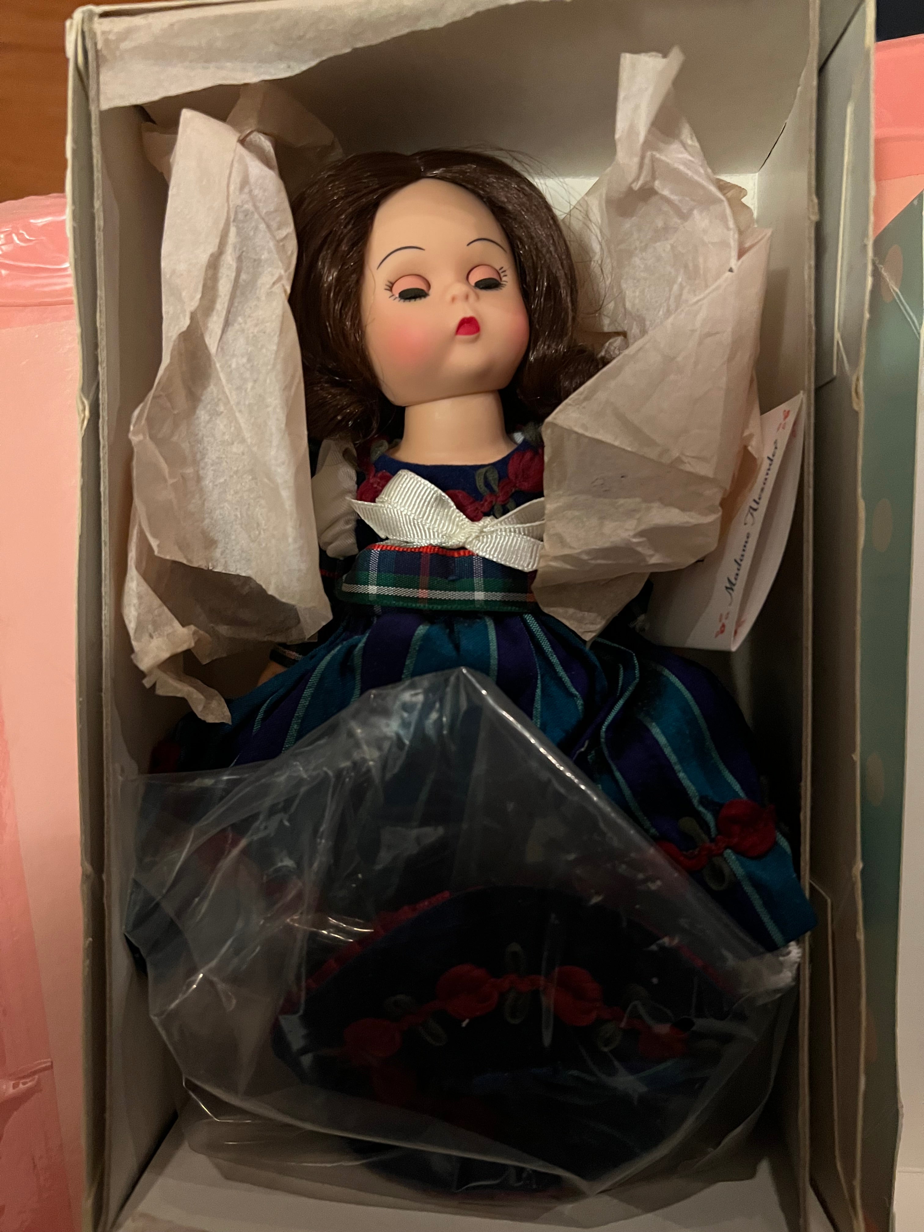 2002 Madame Alexander Little Women "Meg" 8" Doll #33380 in Original Box
