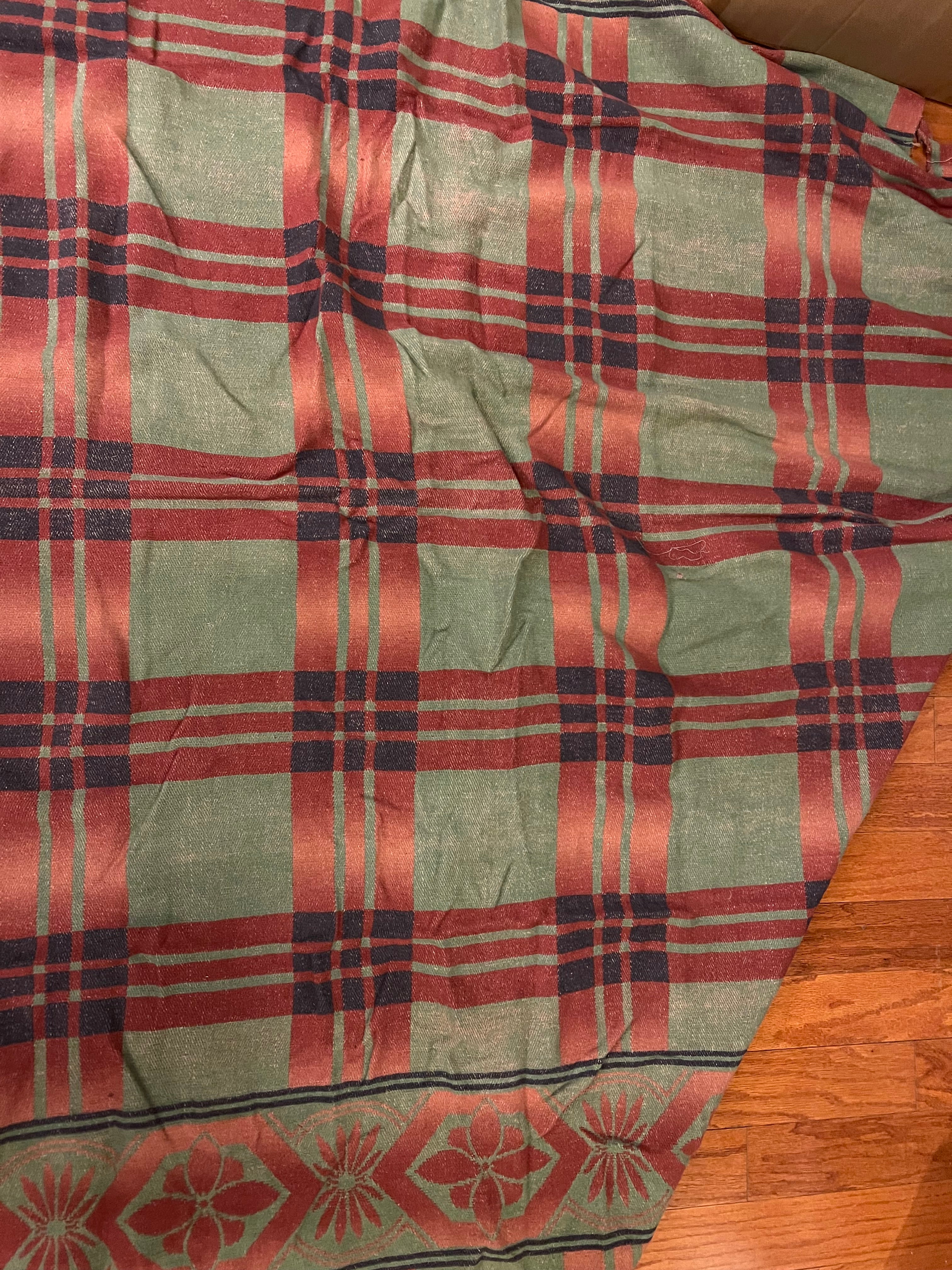 Antique Beacon-Style Camp Blanket - Green Plaid Jacquard with Floral Border, 65x68