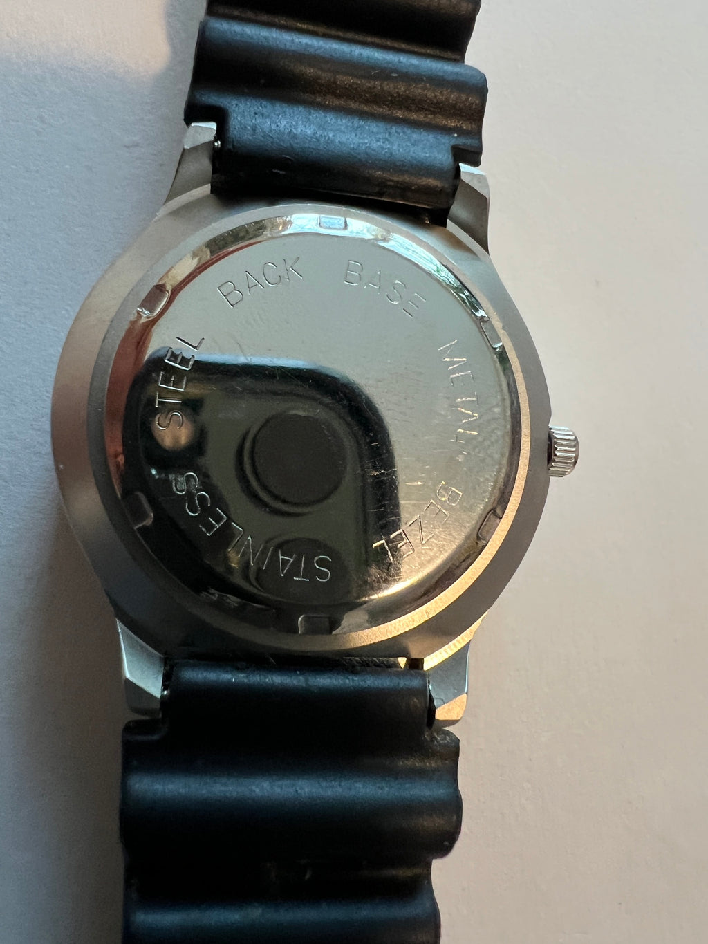 Vintage 1990s Swiss Navy Diver Sport Quartz Watch - Black Dial, Rubber Band