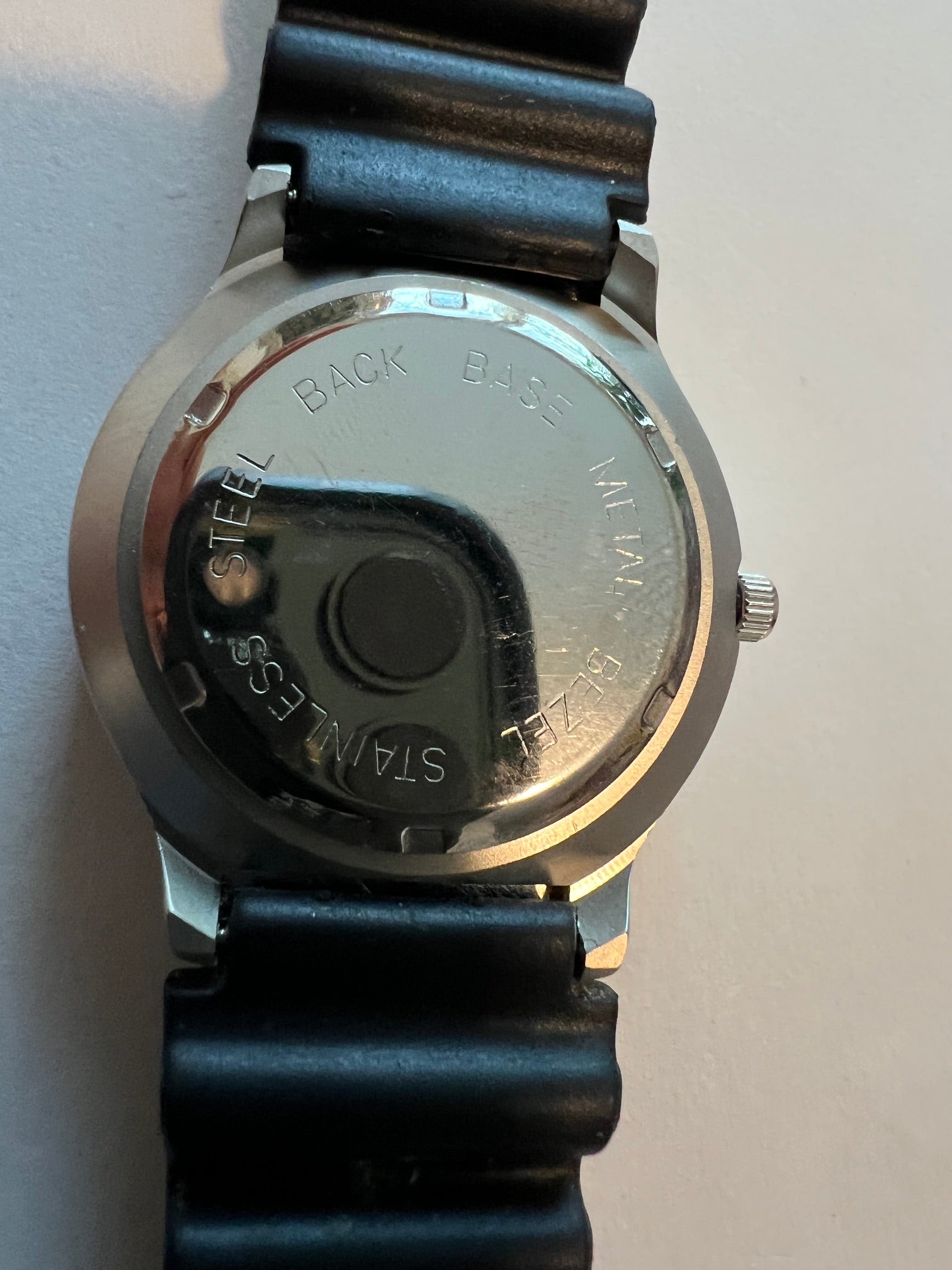 Vintage 1990s Swiss Navy Diver Sport Quartz Watch - Black Dial, Rubber Band