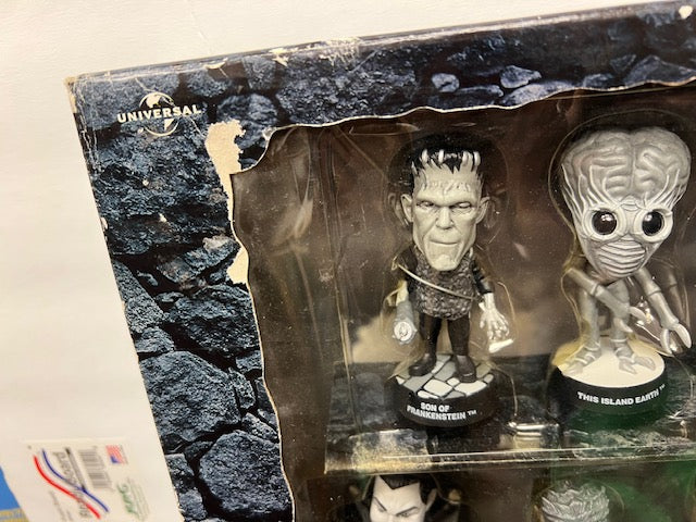 Universal Studios Monsters "Little Big Heads" Silver Screen Edition Set - Sideshow Toy (Sealed)