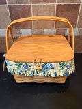 Longaberger 1993 Small Picnic Basket with Wood Lid, Liner & Protector - Mint