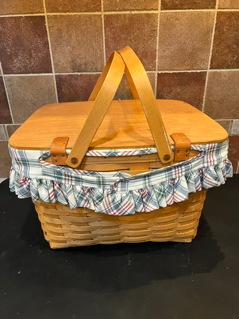 Longaberger 1996 Large Picnic Basket with Wood Lid, Plaid Liner & Protector