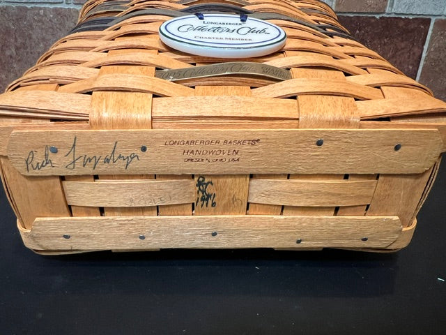 Longaberger 1996 Charter Club Collectors Club Membership Basket - Signed, Mint