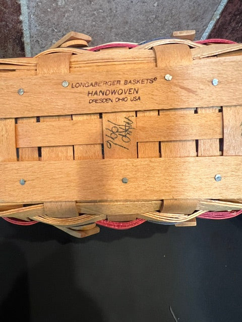 Longaberger 1996 All-American Collection Summertime Basket with Plastic Liner