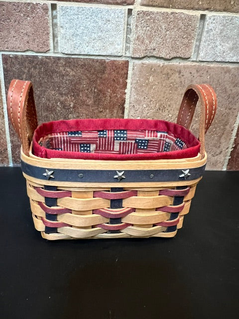 Longaberger 2003 Collectors Club Proudly American Patriotic Salt & Pepper Basket
