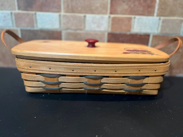 1995 Longaberger Premier Bread Basket with Wooden Lid, Fabric & Plastic Liners