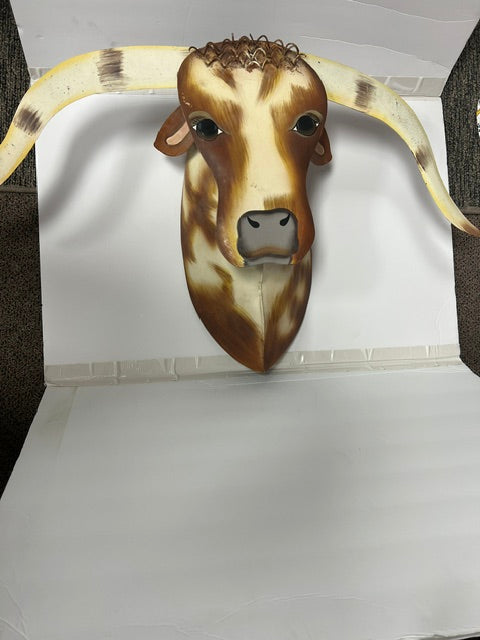 Metal Longhorn Cow Head Wall Hanging with Interchangeable Magnetic Holiday Horns