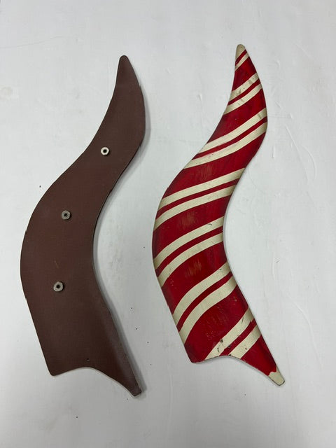 Metal Longhorn Cow Head Wall Hanging with Interchangeable Magnetic Holiday Horns