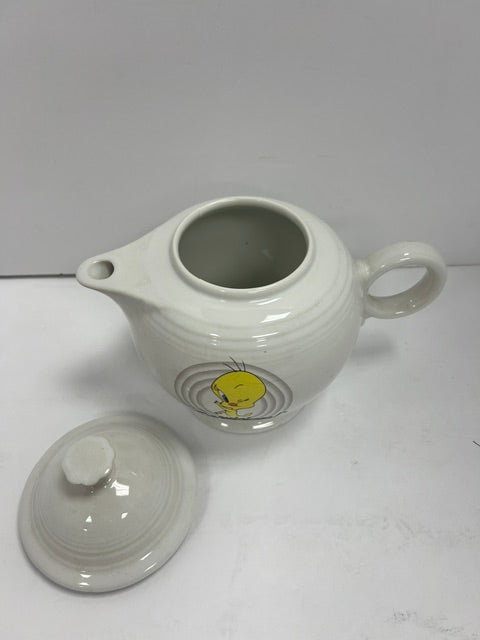 Fiesta Ware Warner Bros. Looney Tunes Tweety "Dewicious" Teapot - White