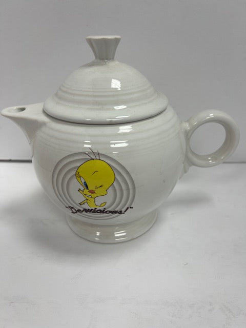 Fiesta Ware Warner Bros. Looney Tunes Tweety "Dewicious" Teapot - White