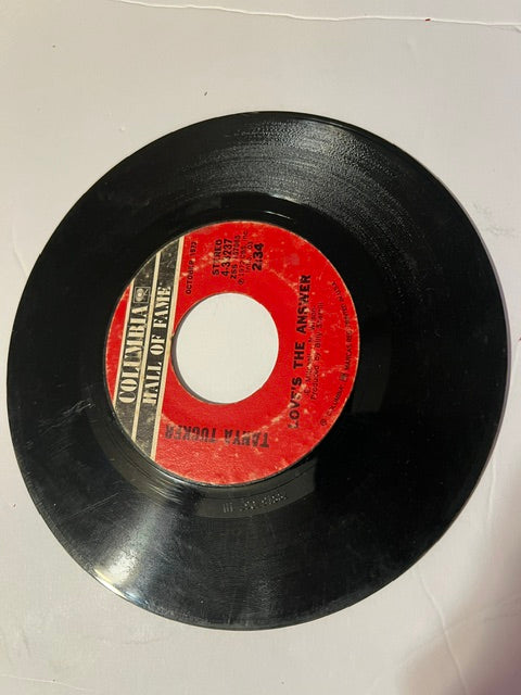 Tanya Tucker "Delta Dawn" / "Love's the Answer" 1972 Columbia 45 RPM Vinyl Single