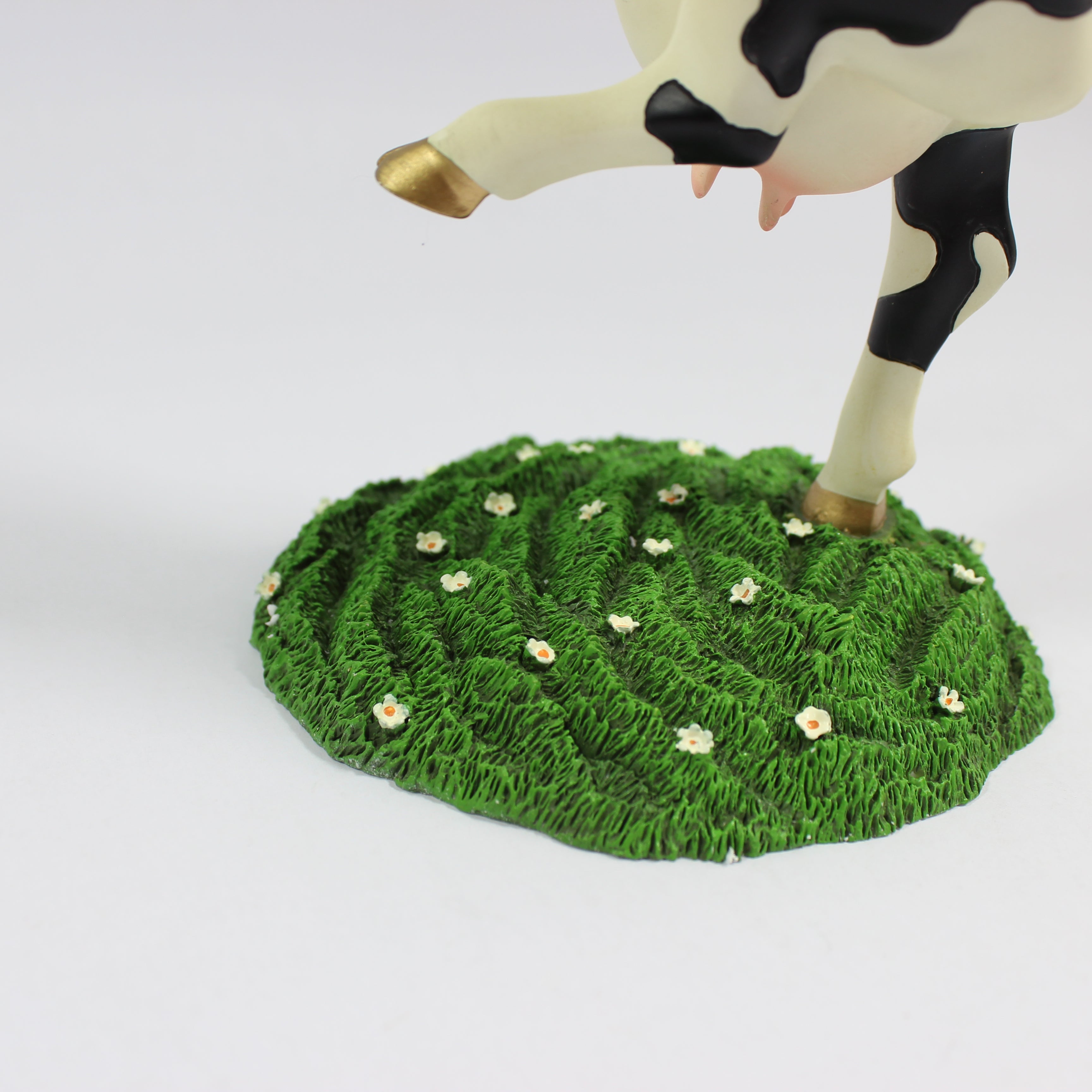 Cow Parade Daisy's Dream (2001) - Image 3