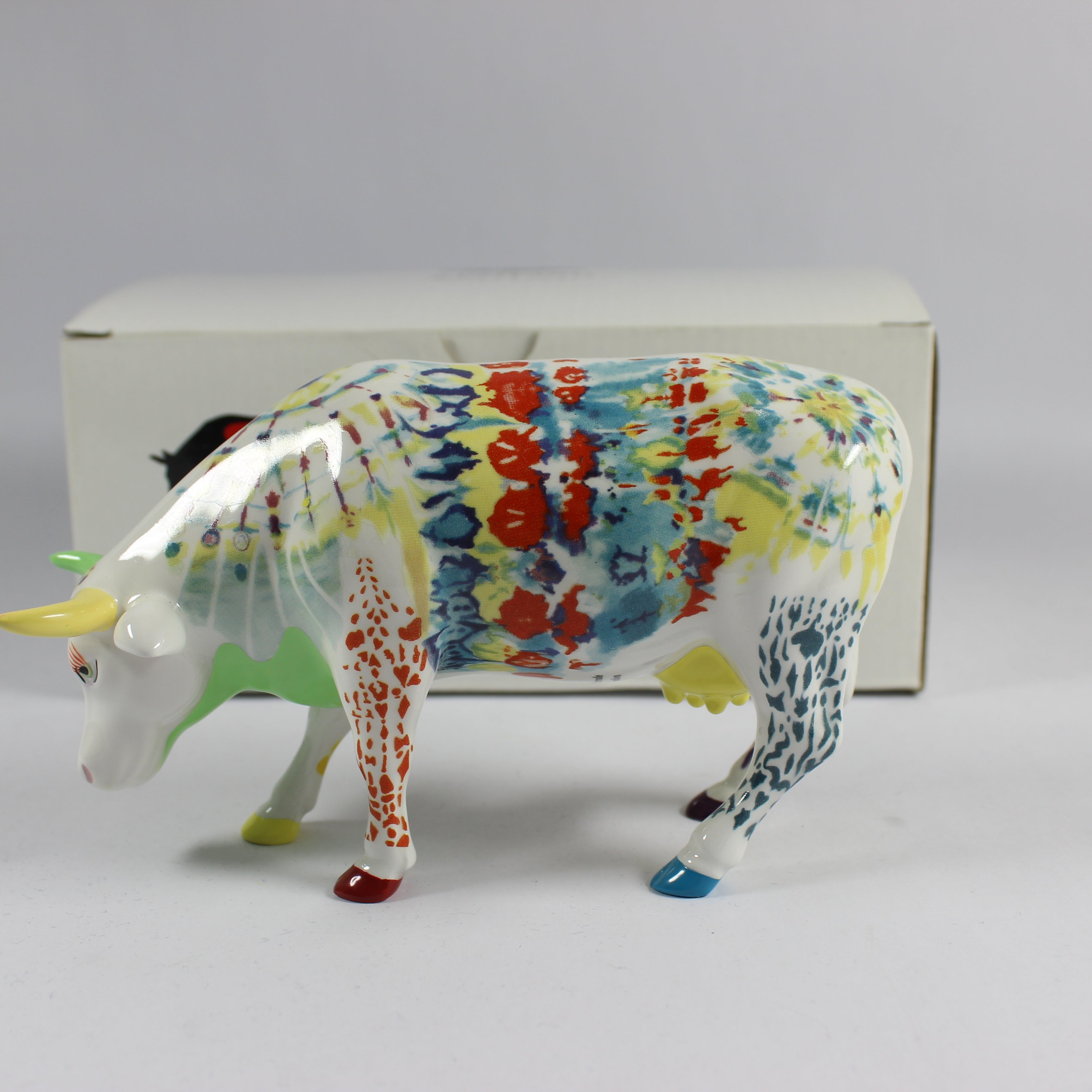 Cow Parade Udderly Groovy (2000) - Image 2