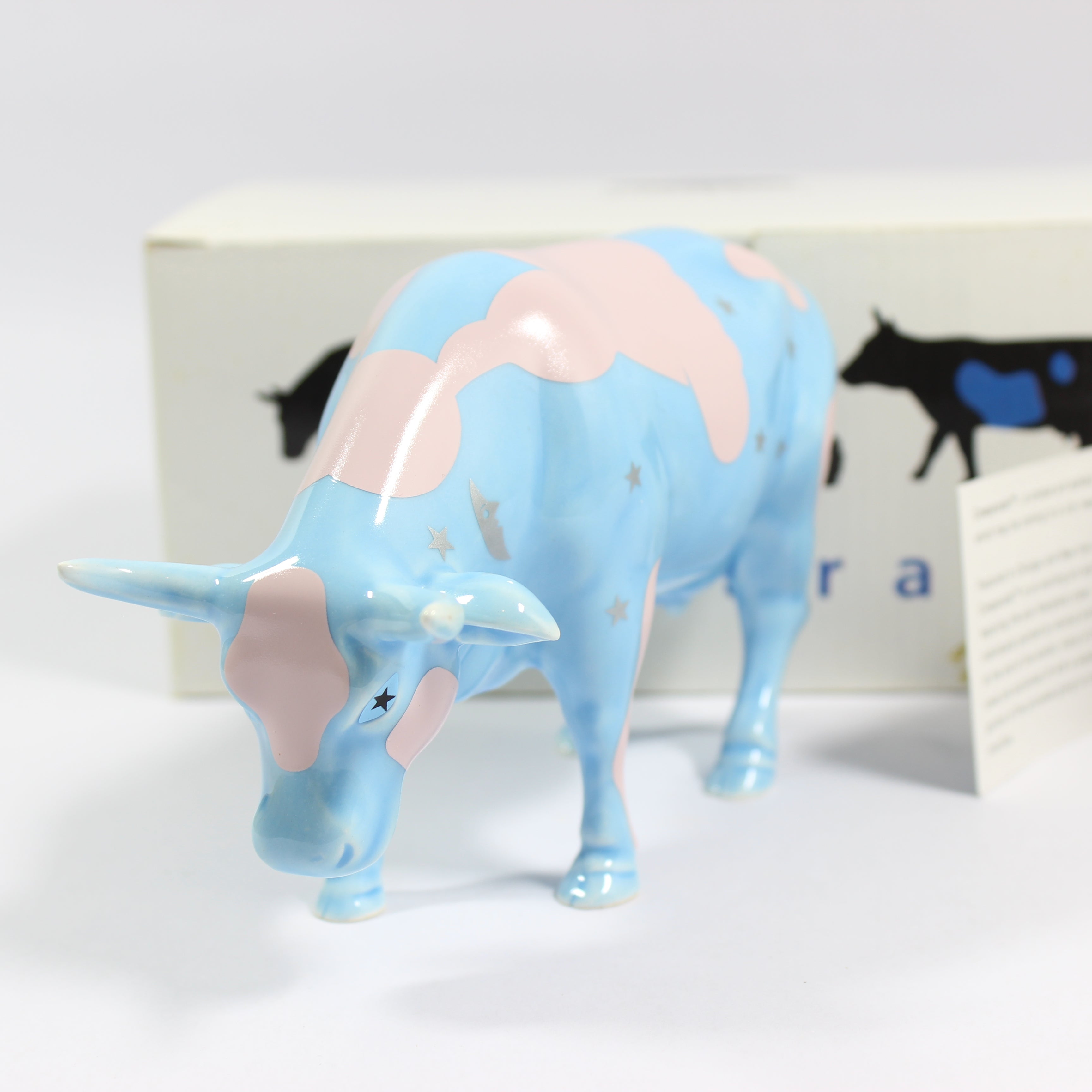 Cow Parade Lullaby Cow (2001) - Image 3