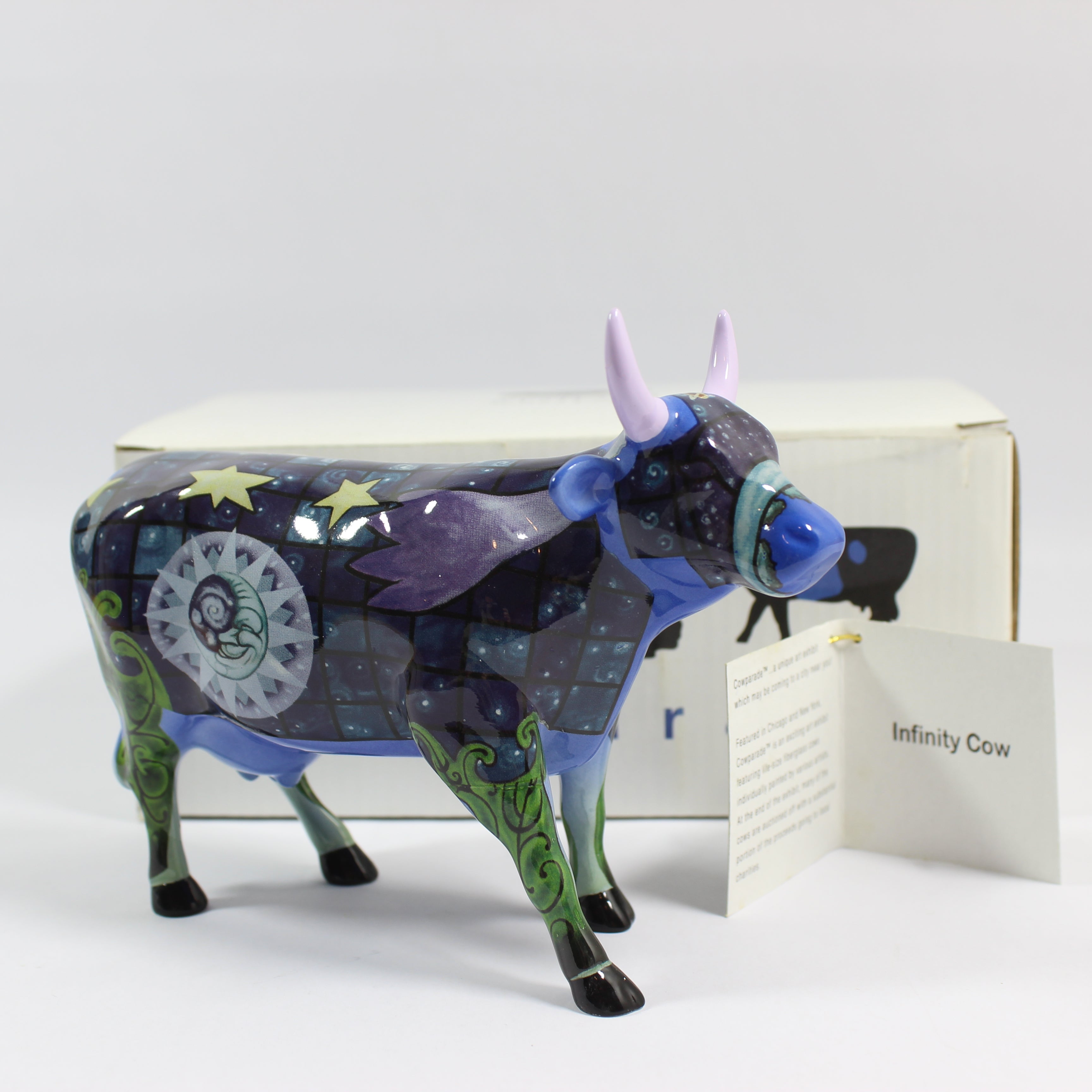 Cow Parade Infinity Cow (2001)