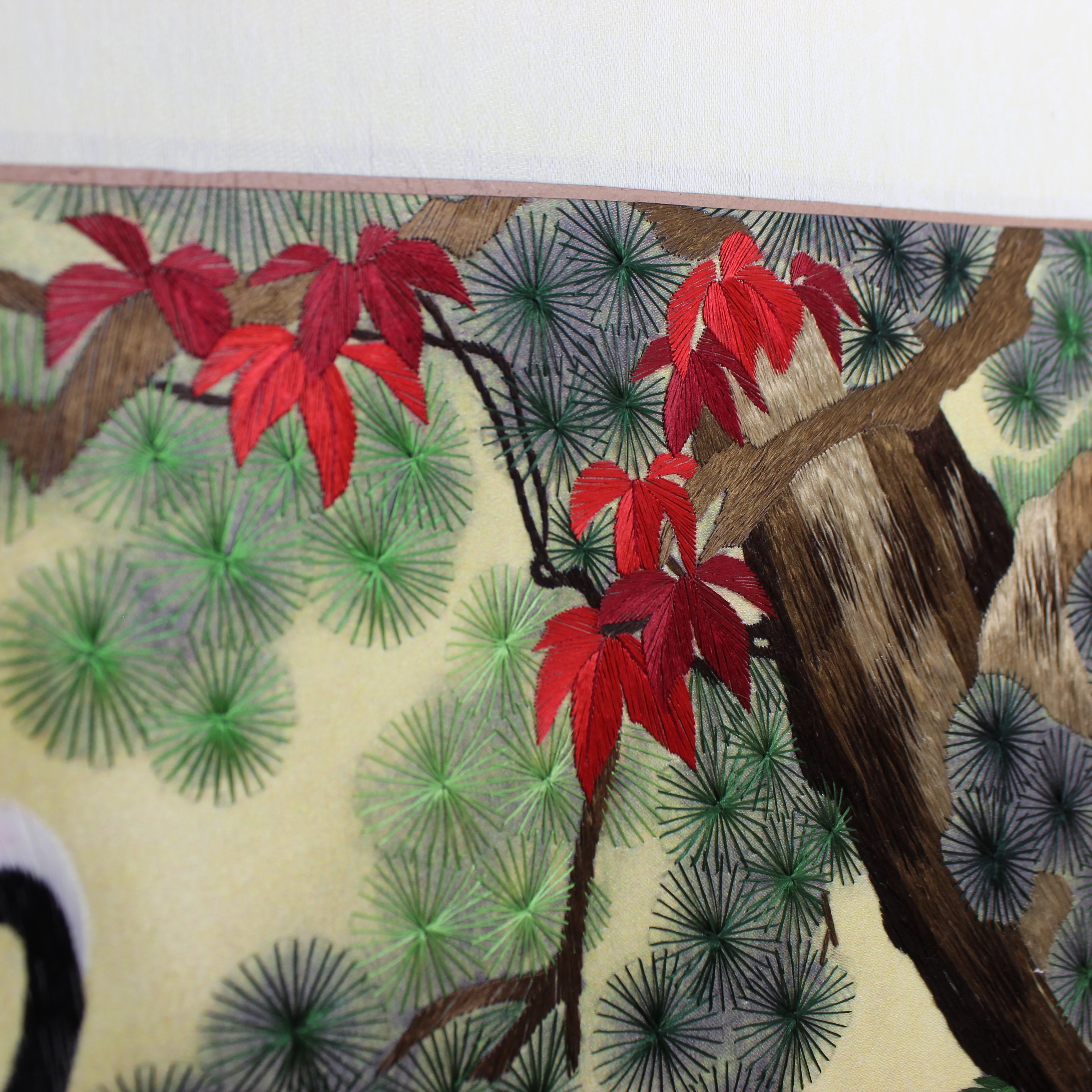 Chinese Embroidery Art - Cranes (China) - Image 4