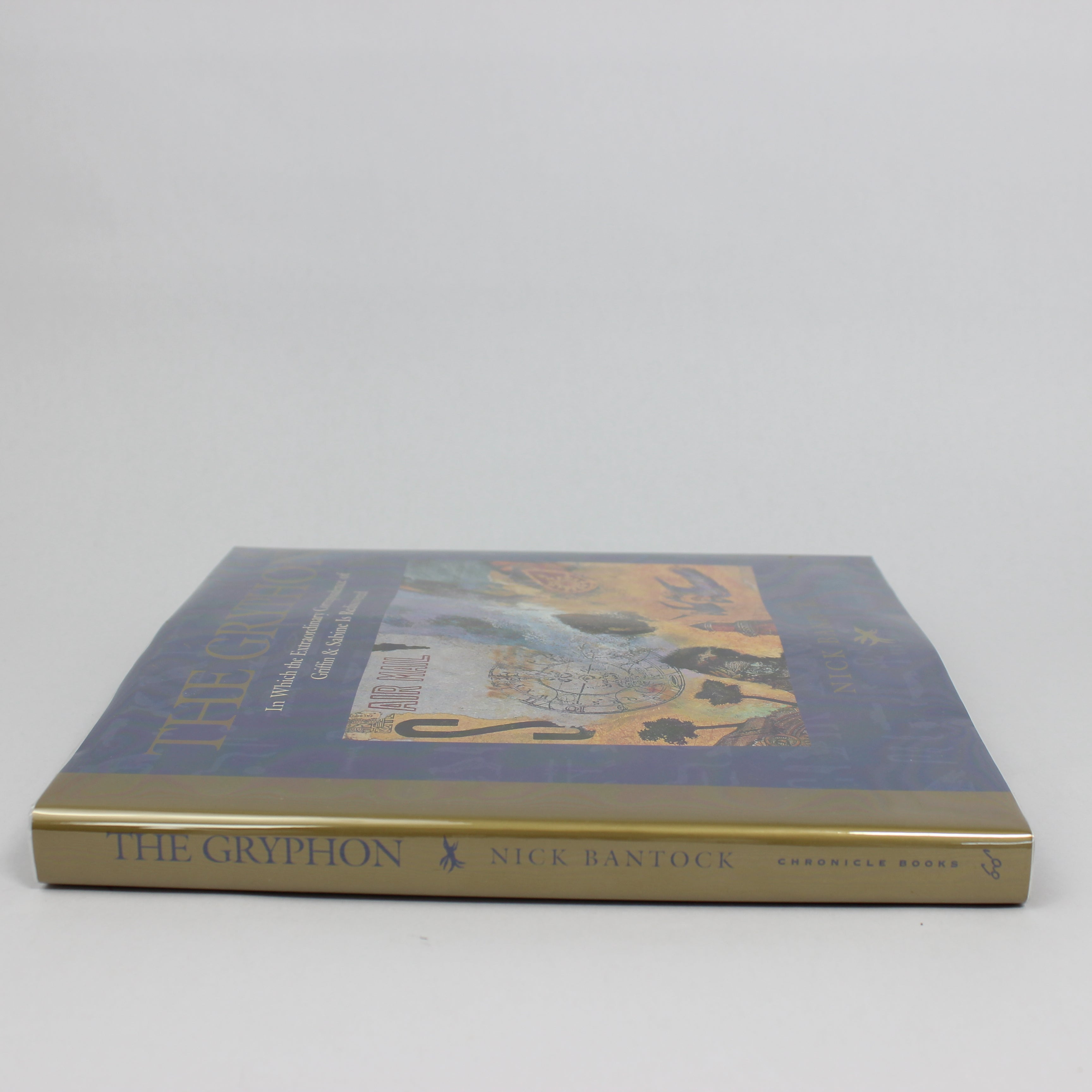 The Gryphon: In Which the Extraordinary Correspondence of Griffin & Sabine Is Rediscovered - Nick Bantock (First Edition, Hardcover, 2001) - Image 3