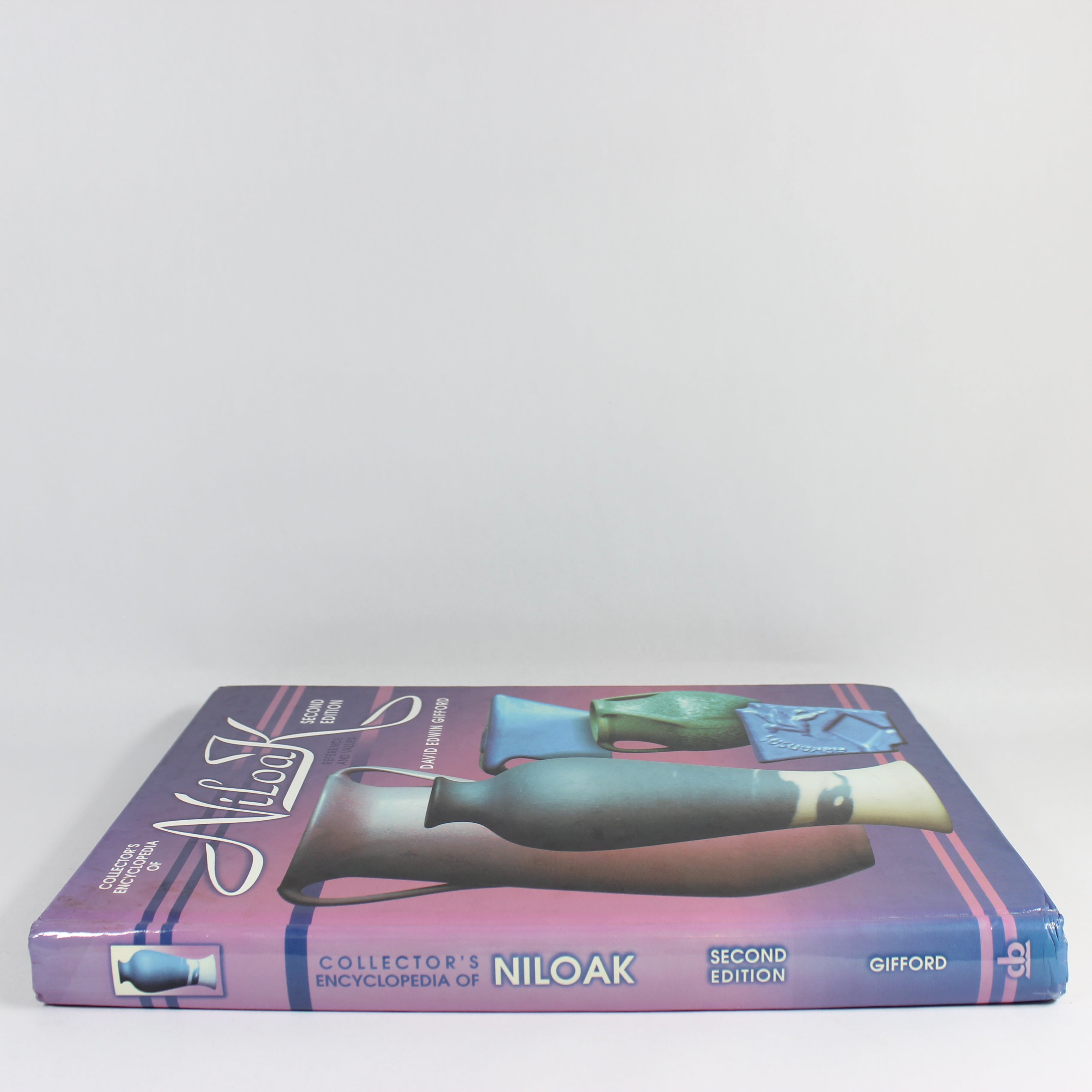 Collectors Encyclopedia of Niloak: A Reference and Value Guide, 2nd Edition - David Edwin Gifford (Hardcover, 2000) - Image 3