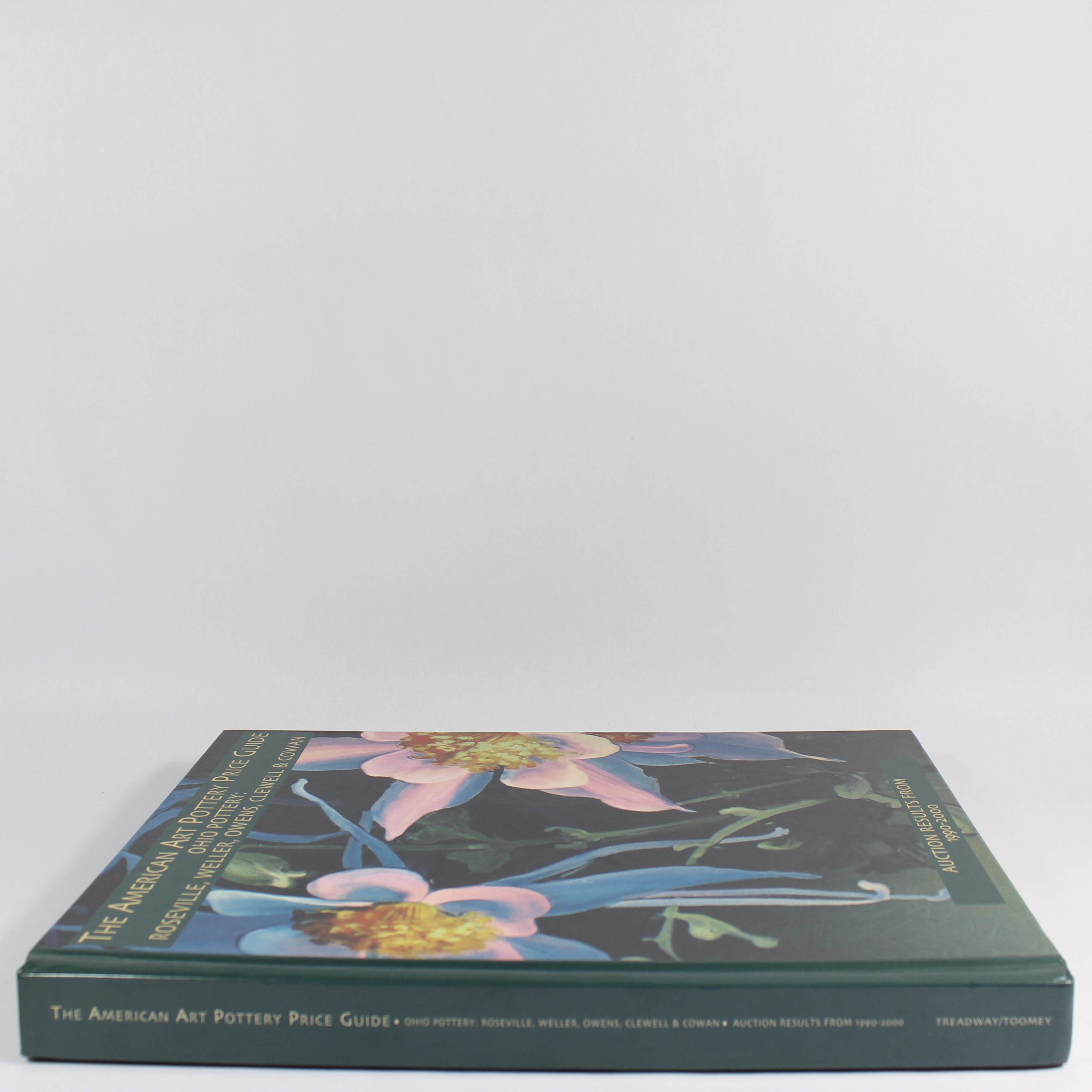 Ohio Pottery: Roseville, Weller, Owens, Clewell & Cowan: Auction Results from 1990-2000 (The American Art Pottery Price Guide) - Don Treadway (Hardcover, 2000) - Image 3