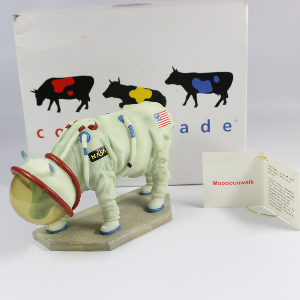 Cow Parade Mooooonwalk (2000) - Image 2