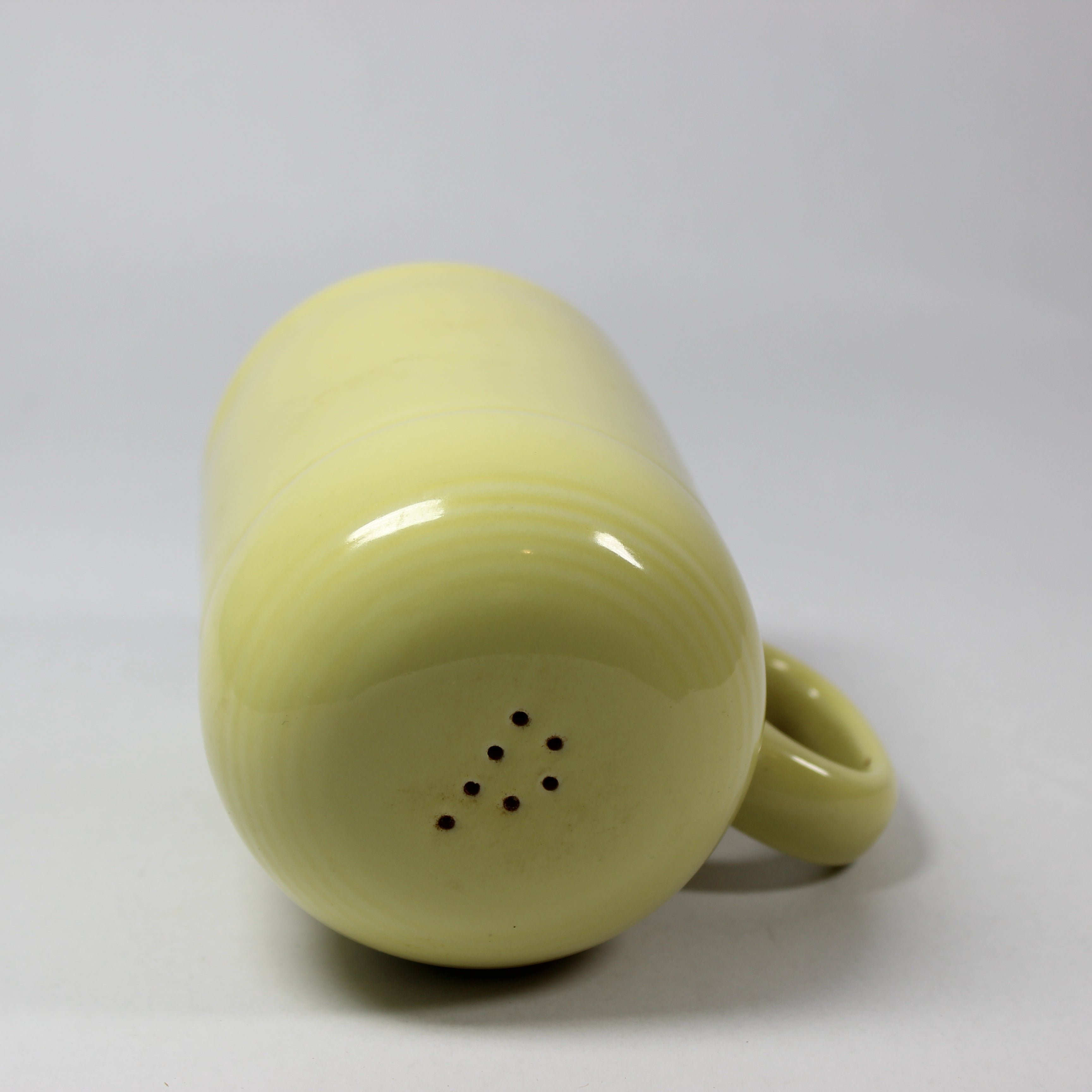 Rangetop Large Salt and Pepper Shaker (Sunflower) (2001) - Image 2
