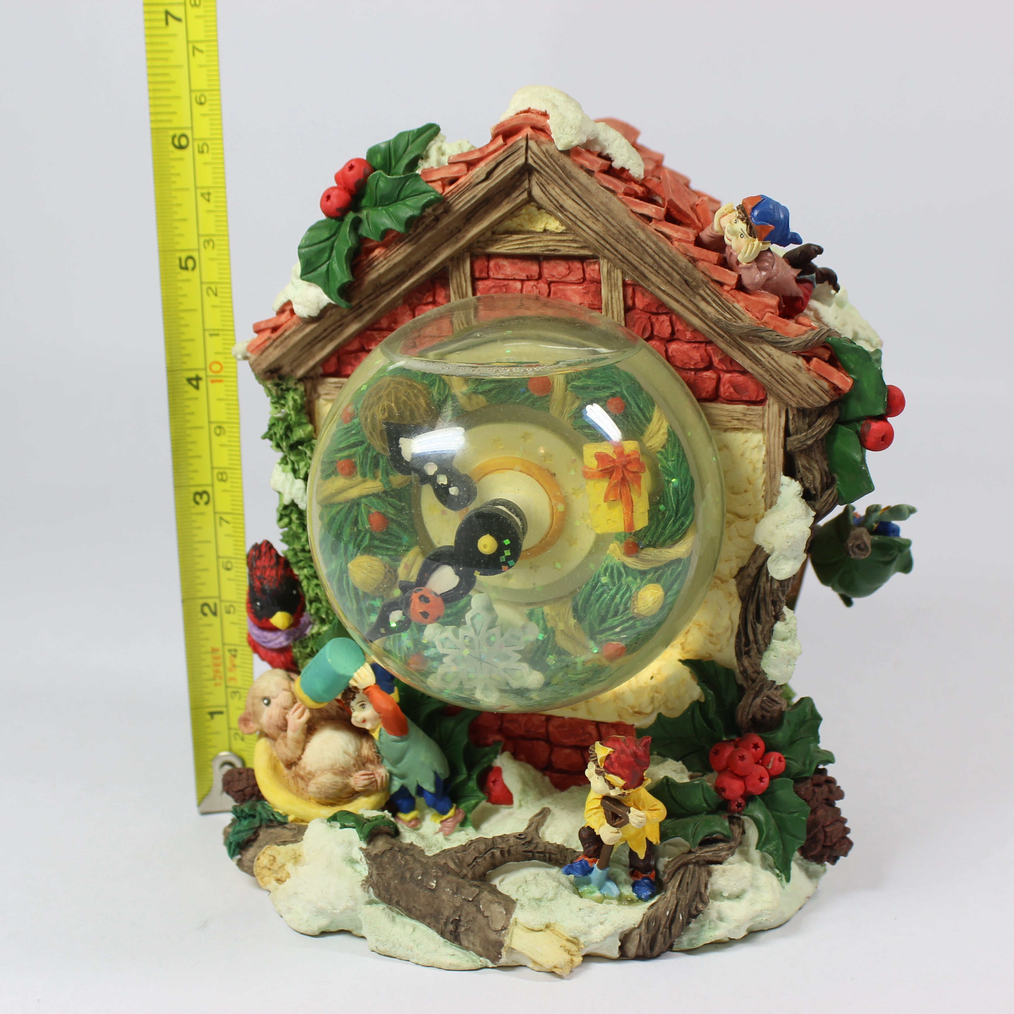 Christmas House with Elves and Clock - Side Mounted - Image 7