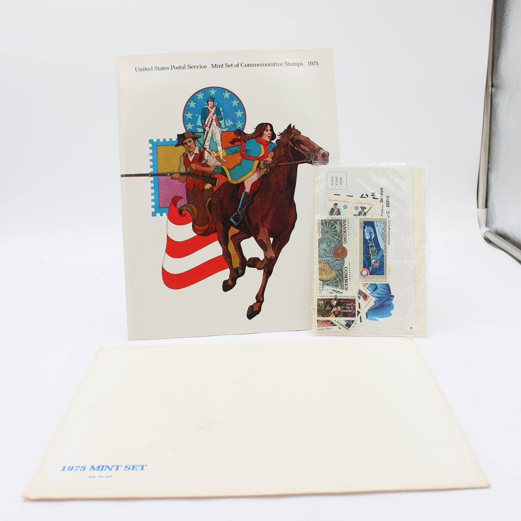 1975 Mint Set #932 (USPS Stamp Set Folder)
